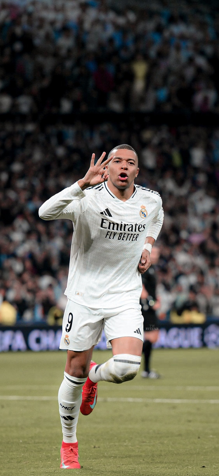 纽卡vs切尔西半场数据：双方控球率接近，蓝军半场仅2射门（纽卡vs切尔西半场战报：控球势均力敌，蓝军仅2次射门）