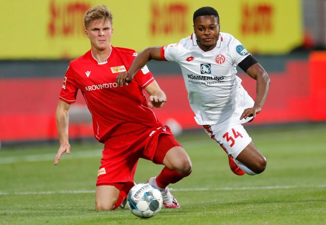 【壁纸】——梅西&哈维，巴萨时光（巴萨岁月：梅西与哈维壁纸）