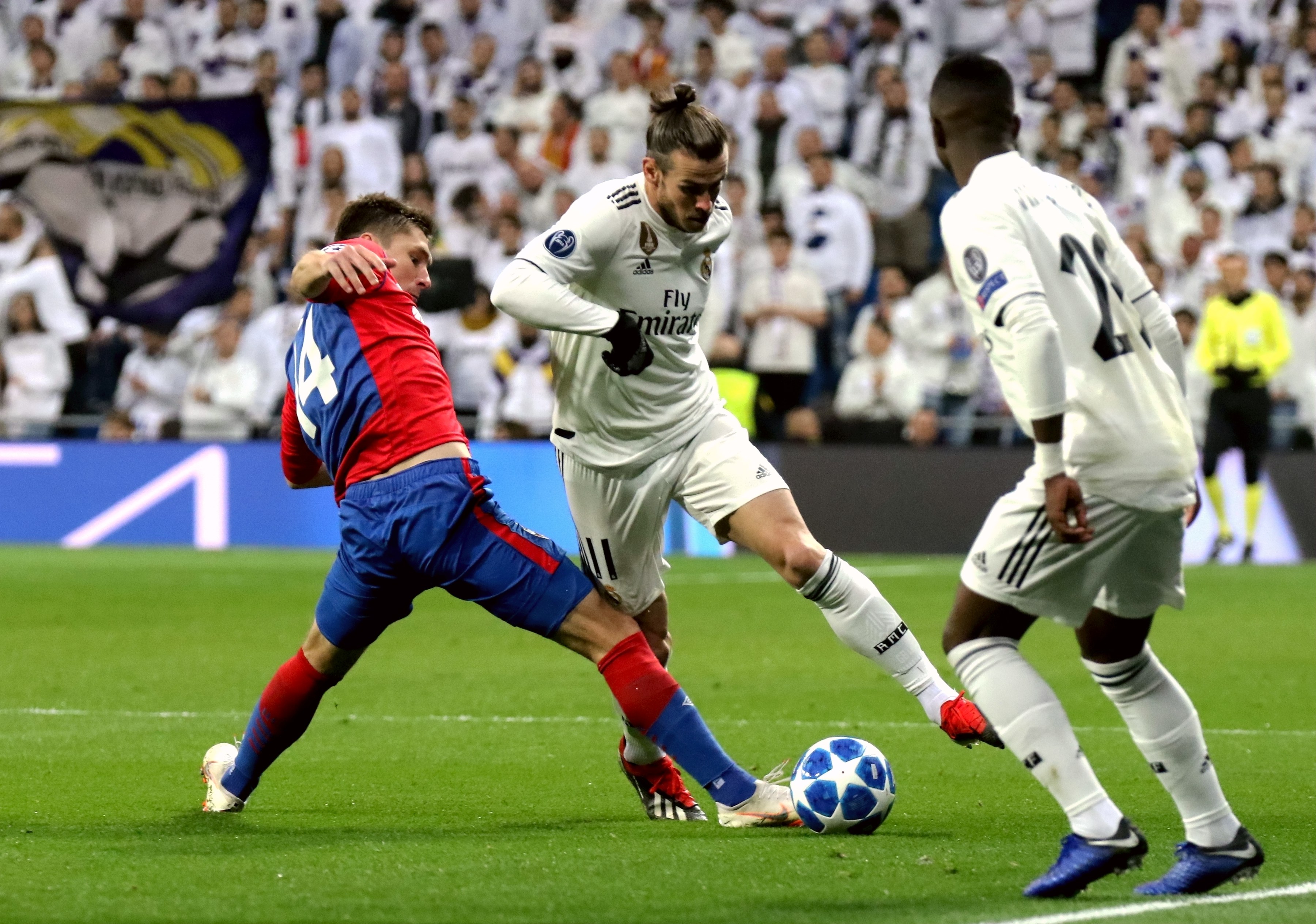 埃梅加：很荣幸完成荷兰队首秀，明年能入选世界杯大名单就知足（埃梅加：荣幸迎来荷兰队首秀，若明年入选世界杯名单已心满意足）