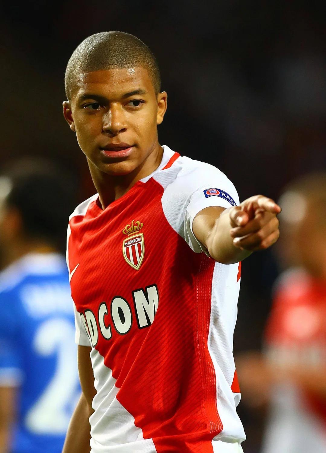 白宫官员：给川普颁和平奖是FIFA的提议；球迷应合法赴美观赛（白宫官员称：向川普颁和平奖为FIFA建议，呼吁球迷依法赴美观赛）