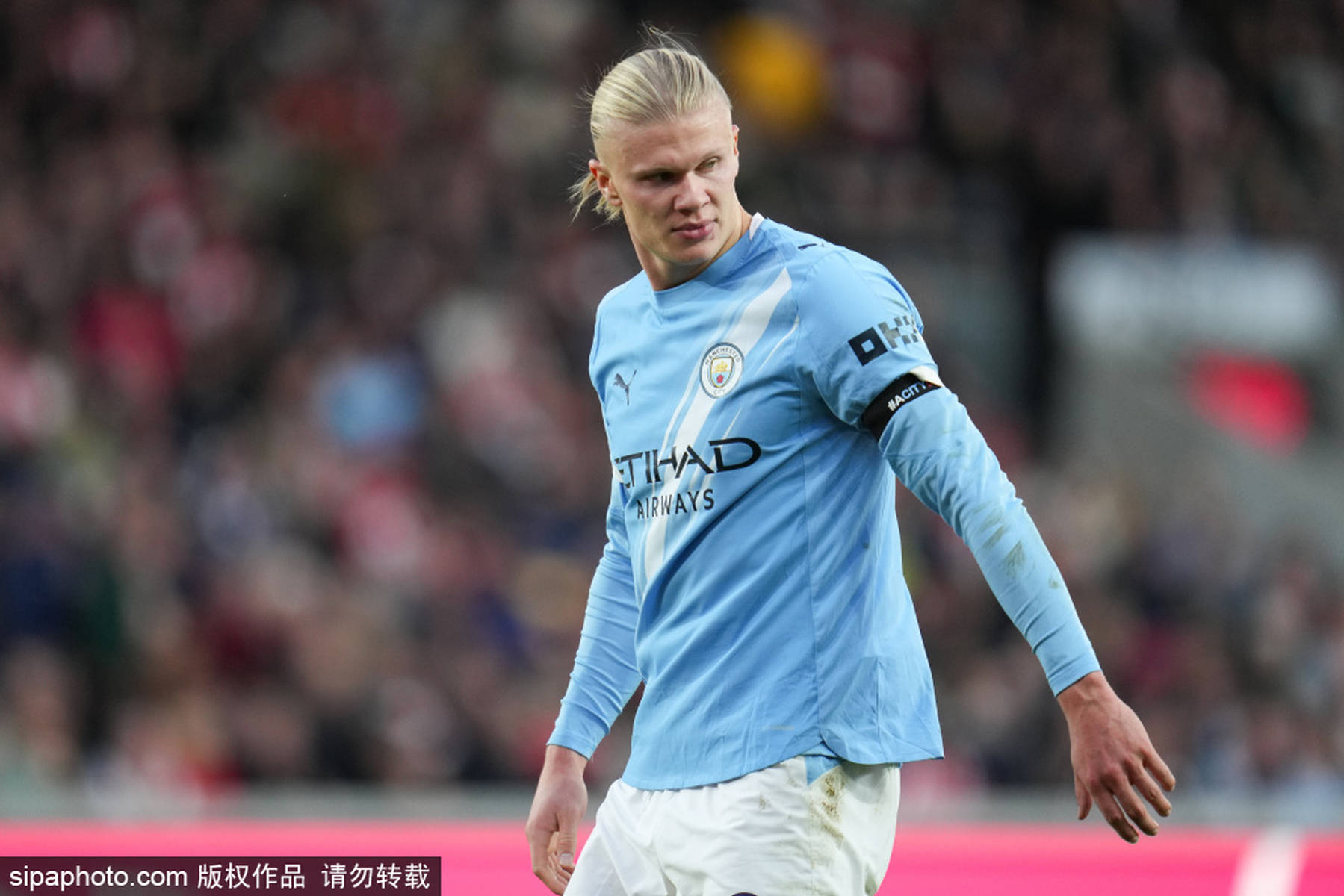 尼克斯vs爵士前瞻：阿努诺比出战成疑，尼克斯主场力争连胜（尼克斯迎战爵士前瞻：阿努诺比能否登场成疑，纽约主场冲击连胜）