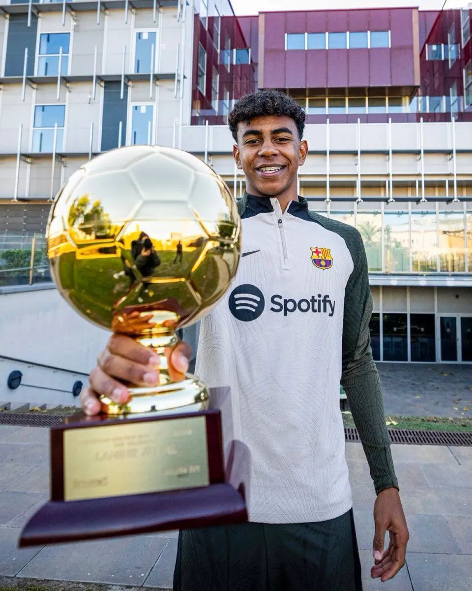 热火伤病报告：鲍威尔左脚踝扭伤将缺席今日对阵独行侠的比赛（热火官宣伤情：鲍威尔左踝扭伤，缺席今日战独行侠）