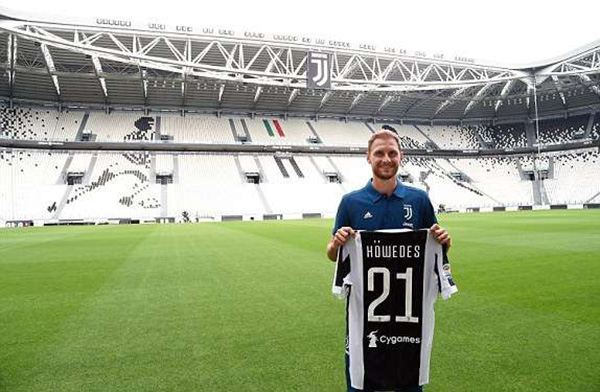 适应半局后全程压制！孙颖莎横扫米特兰姆！国乒5-1领先德国！（短暂磨合后全面掌控，孙颖莎横扫米特兰姆，国乒5比1领先德国）